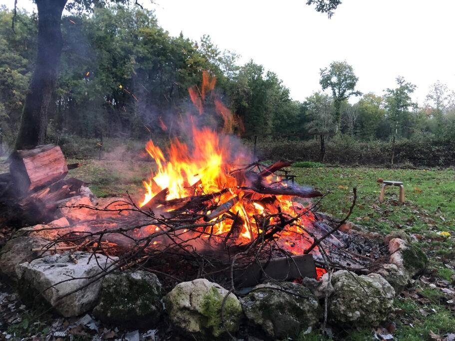 Maison Au Milieu Des Bois Et Des Animaux Jouy-le-Potier Buitenkant foto